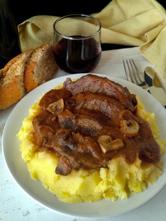 Foto principal de Carrilleras de ternera en salsa de vino tinto