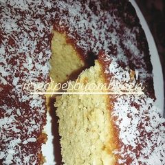 Calamalized Coconut Sponge A picture of Calamalized Coconut Sponge.