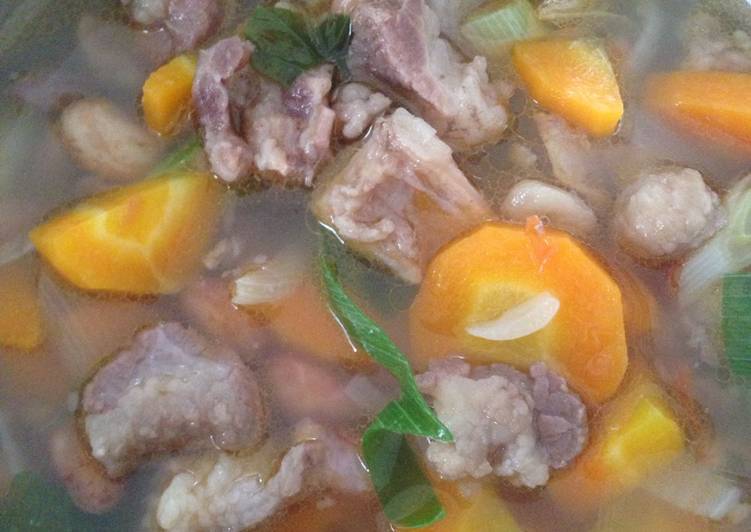 Sop daging kacang merah