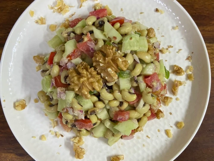Easy Way Make Recipe Walnut and Lobia Salad that is  Makes Drooling, Tasty}