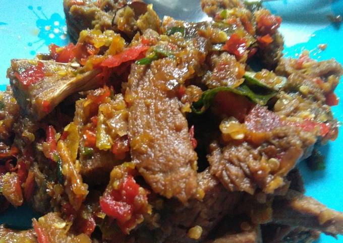 Daging sapi balado