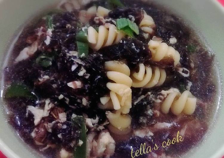 Sup Pasta Rumput Laut