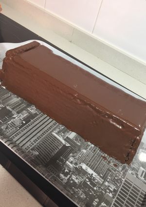 Una foto de Kinder bueno gigante