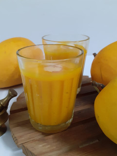 A picture of Mango juice.