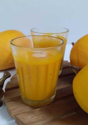 A picture of Mango juice.