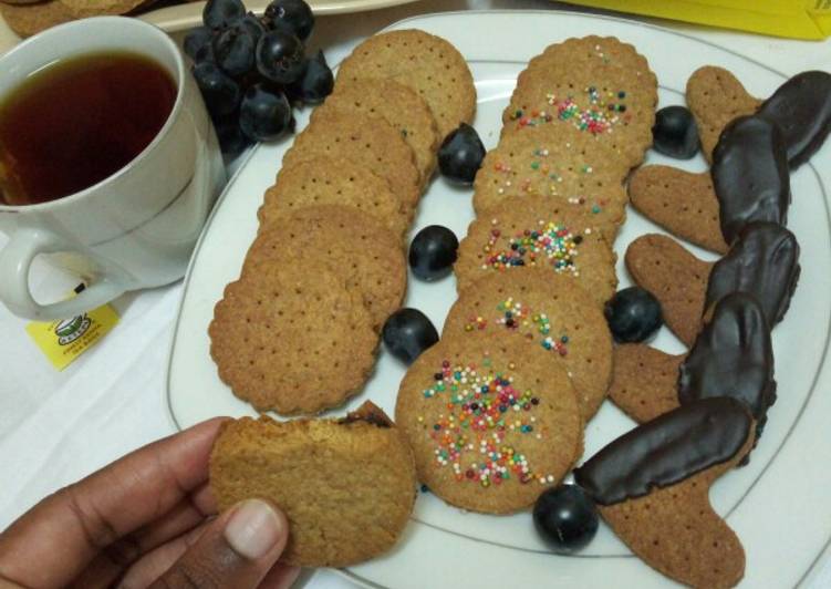 Blueberry digestive biscuits