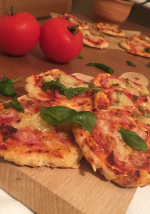 Mini túrópizzák recept fotója
