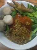 Ayam untuk mie ayam