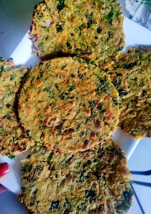 हेल्दी मेथी जवार रोटी(Healthy methi jowar roti recipe in Hindi) रेसिपी मुख्य फोटो