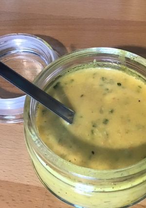 Une photo de Sauce citron confit ciboulette et beaufort