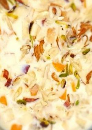 A picture of Mixed Fruit Custard.