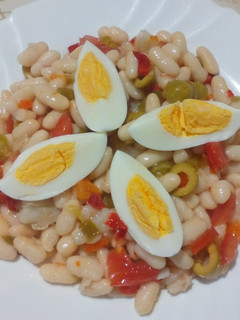Una foto de Ensalada de alubias