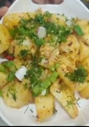 आलू चाट (aloo Chaat recipe in Hindi) रेसिपी मुख्य फोटो