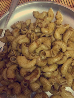 A picture of Macaroni.