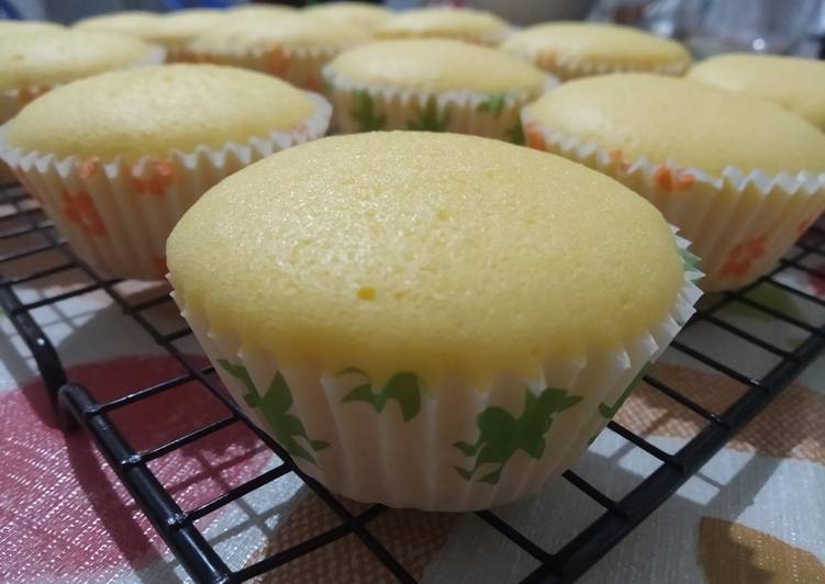 Cara Gampang memasak Bolu Kukus Jeruk Nutrisari, Lezat