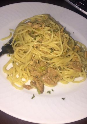 Una foto de Pasta de atún y curry