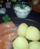 Patatas al horno con salmón a la escandinava o gravlax