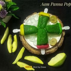 A picture of Aam Panna Popsicles.