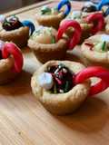 Hot chocolate cookie cups
