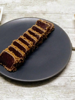 Una foto de Tataki de atún