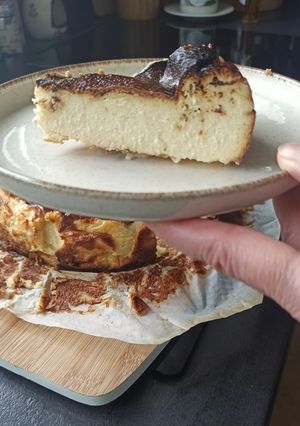 Une photo de Cheesecake basque ou Burnt cheesecake