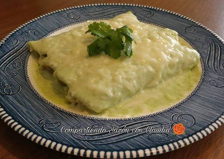 Enchiladas Verdes Con Crema Receta De Compartiendo Sazon Con Claudia Cookpad