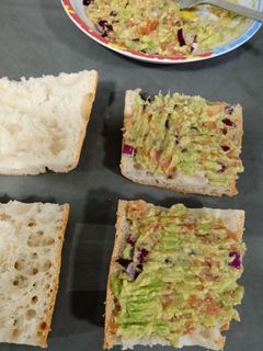 Una foto de Almuerzo de guacamole 🥑