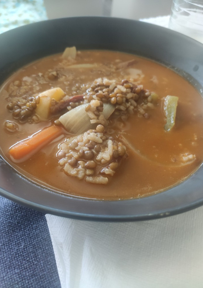 Una foto de Lentejas con arroz facilísimas