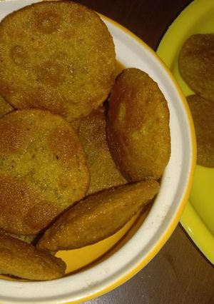 બાજરા ના ઢેબરા (Bajri Dhebra Recipe In Gujarati) રેસીપી મુખ્ય ફોટો