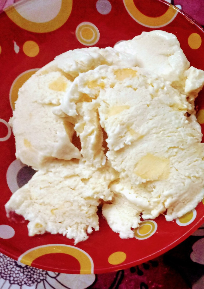 समर स्पेशल मैंगो आइसक्रीम (Summer special mango icecream recipe in Hindi) रेसिपी मुख्य फोटो