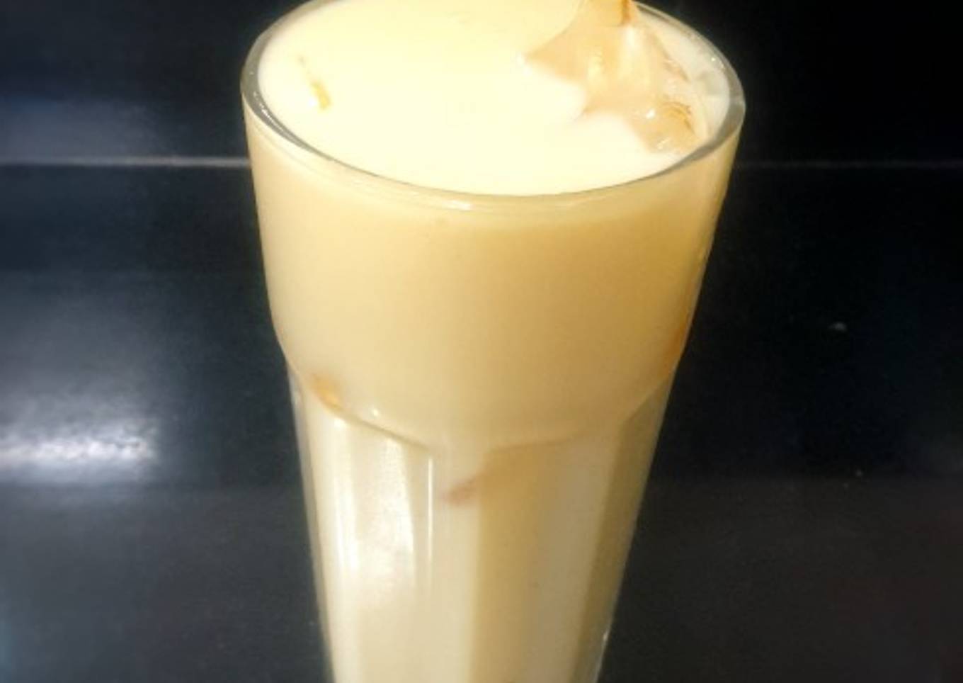 Mango milkshake