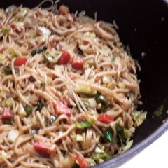 A picture of Chicken vegetables chowmein.