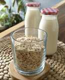 Sari gandum atau oat milk
