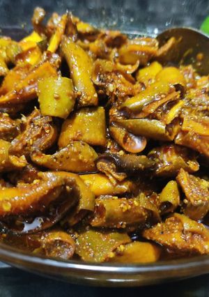 कच्चे आम का अचार(kachhe aam ka achar recipe in hindi) रेसिपी मुख्य फोटो