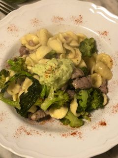 Foto di Orecchiette cime di broccoli e salsiccia