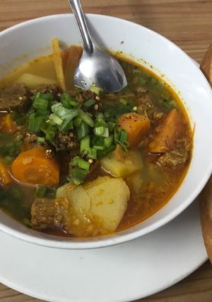 Hình của món Bò kho bánh mì.