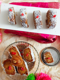 ખજૂર અંજીર રોલ (khajur anjir rolls recipe in Gujarati) રેસીપી મુખ્ય ફોટો