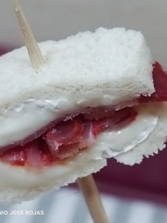 Una foto de Pincho "piruletas" de chorizo de pavo