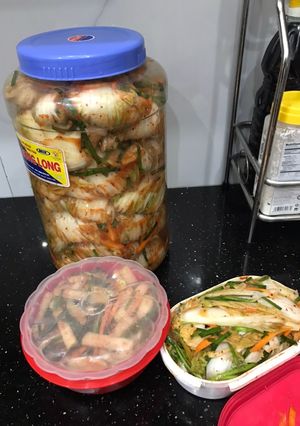 Hình của món Kim chi cải thảo- kim chi củ cải- kim chi dưa leo.