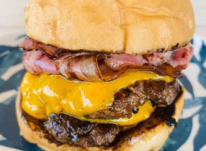 Una foto de Hamburguesas Smash en la Planchetta