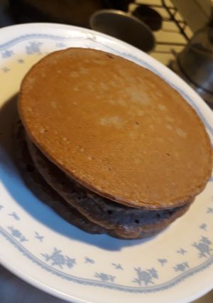 Una foto de Hot cakes de chocolate integrales