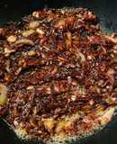 Vào bếp cùng con: Onion jam hay mứt hành tây mặn ngọt với dấm dâu tằm