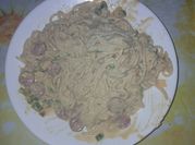 Una foto de salsa carbonara con leche