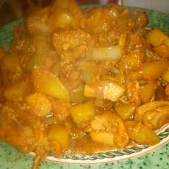 Semur ayam kentang simple রেসিপির প্রধান ছবি