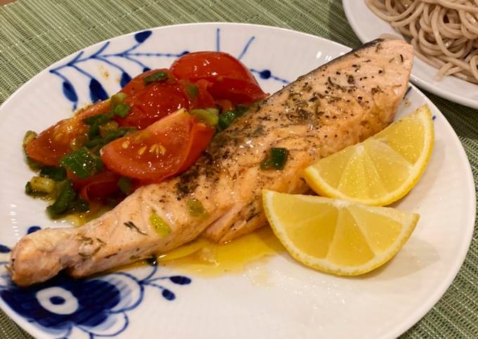 Seared salmon with butter and soy sauce - Japanese style Recipe by
