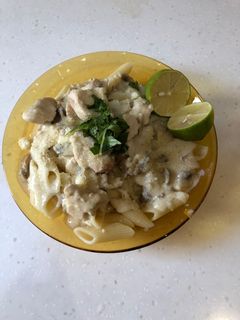 عکسی از دستور پاستا پنه مرغ و قارچ با سس آلفردو