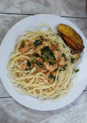 Una foto de Camarones a la ajillo