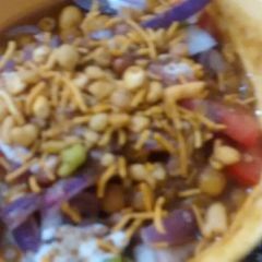 A picture of Aloo tikki chat.