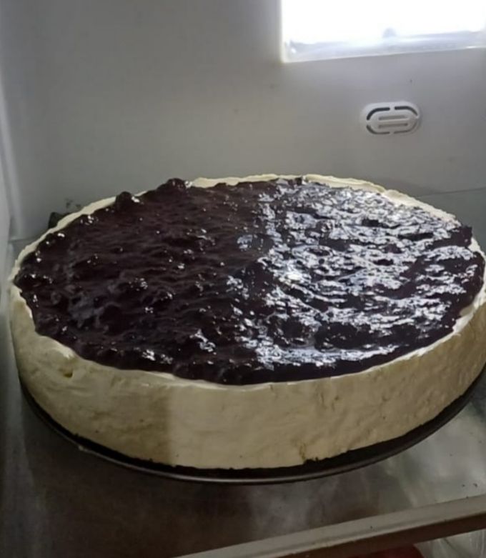 Una foto de Cheesecake de frutos rojos sin horno