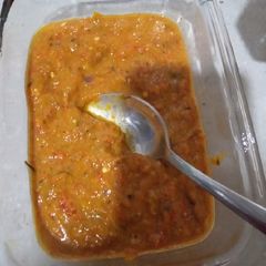 A picture of Roasted pepper sauce.